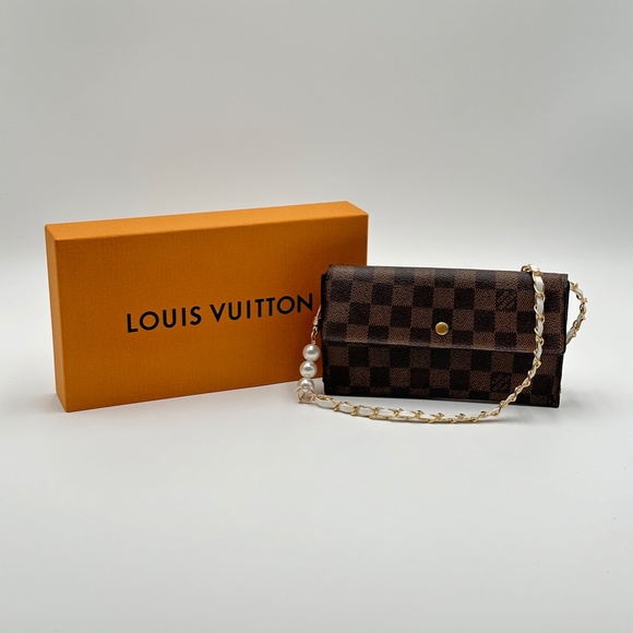 Authentic Louis Vuitton Damier Ebene Int'l Trifold Wallet Crossbody - Picture 1 of 16